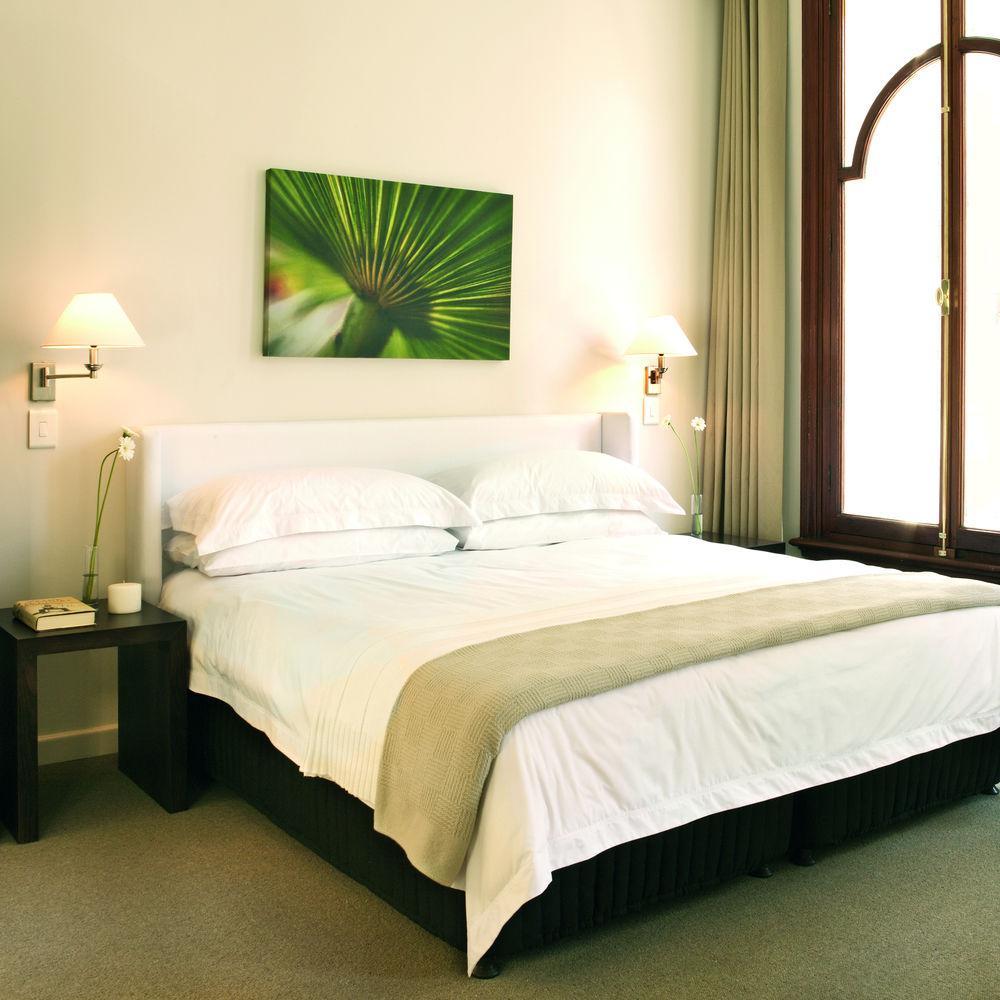 Aha Adderley Hotel